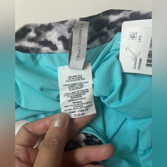 Becca Women’s Plus Size Bikini Bottom 2X Animal Print - Picture 4 of 4